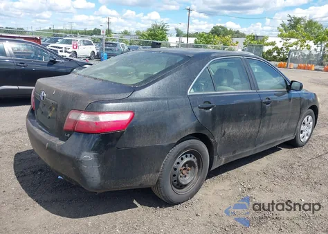 2008 Toyota Camry Le z USA, uszkodzony, nr VIN 4T1BE46K48U790574